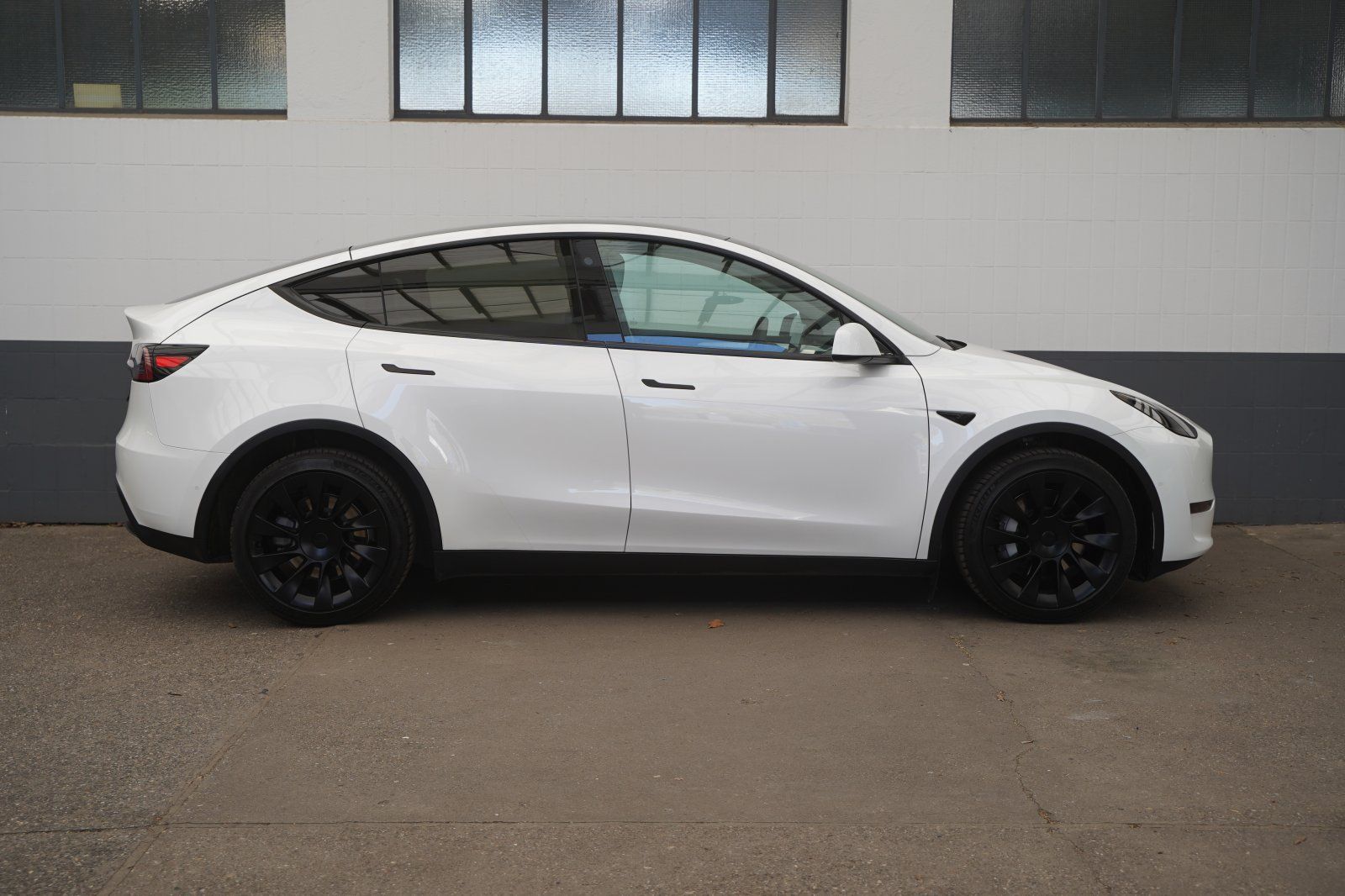 Tesla Model Y Long Range AWD *innen weiß*20-Zoll* foto 24