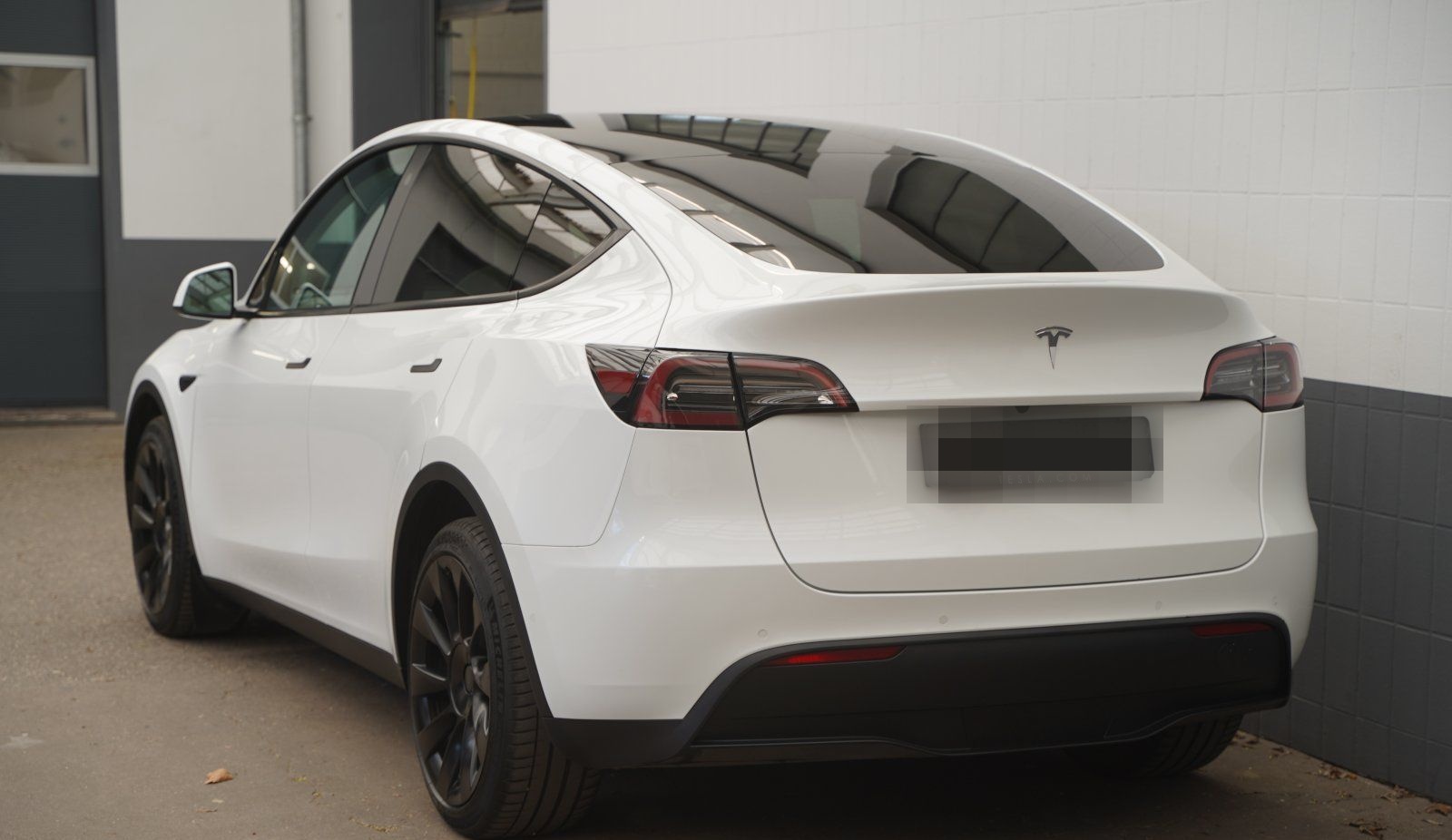 Tesla Model Y Long Range AWD *innen weiß*20-Zoll* foto 7