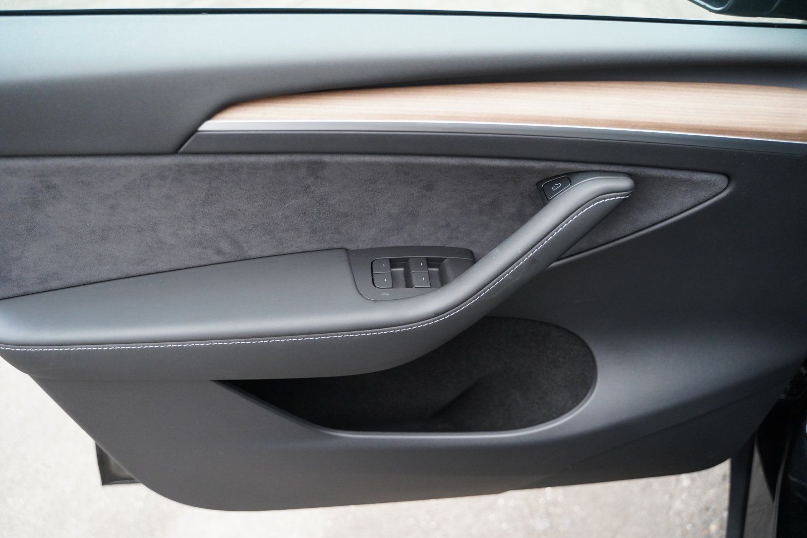 Tesla Model Y Long Range AWD *20-Zoll* foto 12
