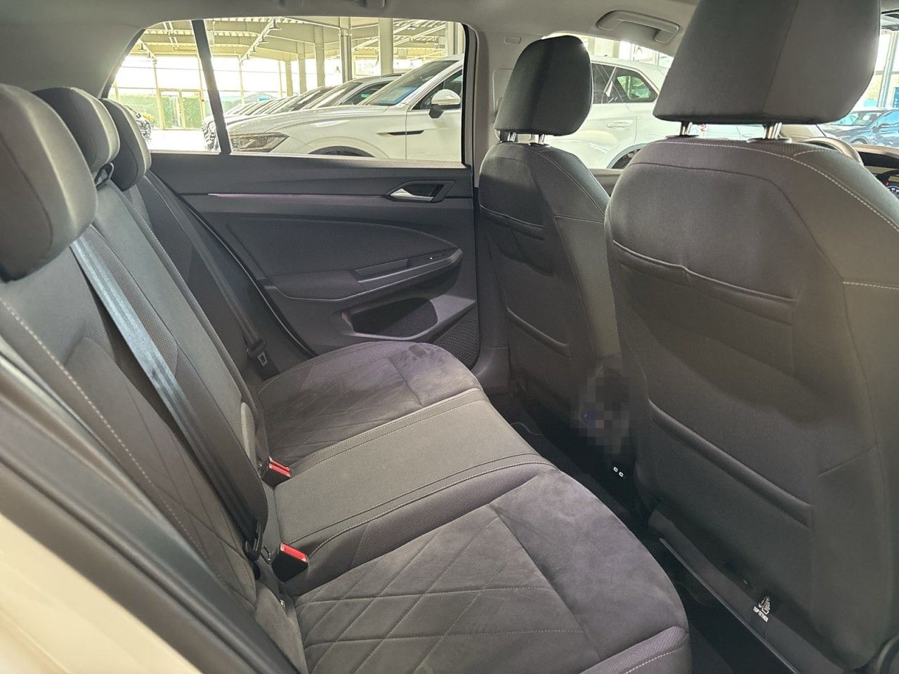 Volkswagen Golf VIII 2.0 TDI Style DSG+SHZ+USB+DAB+EPH+LWS+ foto 6