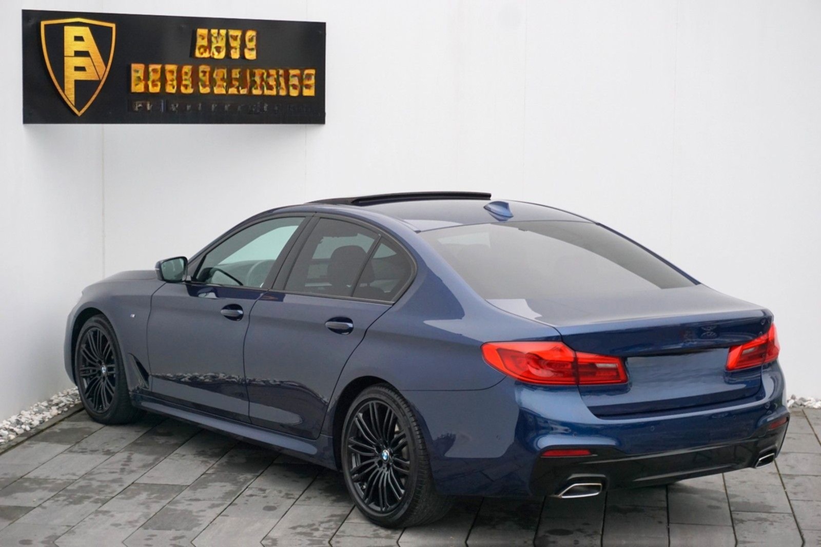 BMW 540 i xDrive M-Sport HUD~eSD~KAMERA~4xSHZ~Memory foto 13