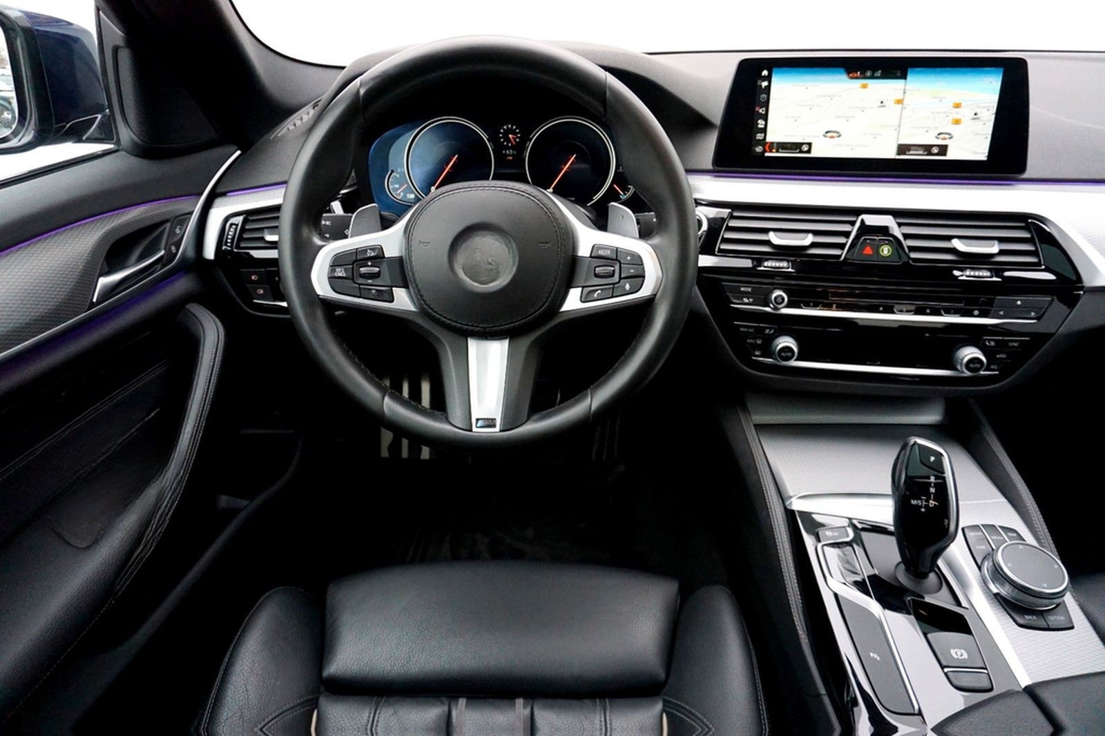 BMW 540 i xDrive M-Sport HUD~eSD~KAMERA~4xSHZ~Memory foto 19