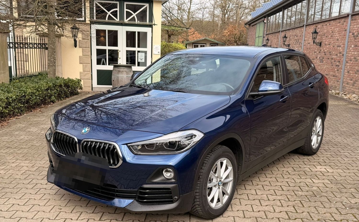 BMW X2 xDrive 18 d Advantage Plus foto 2