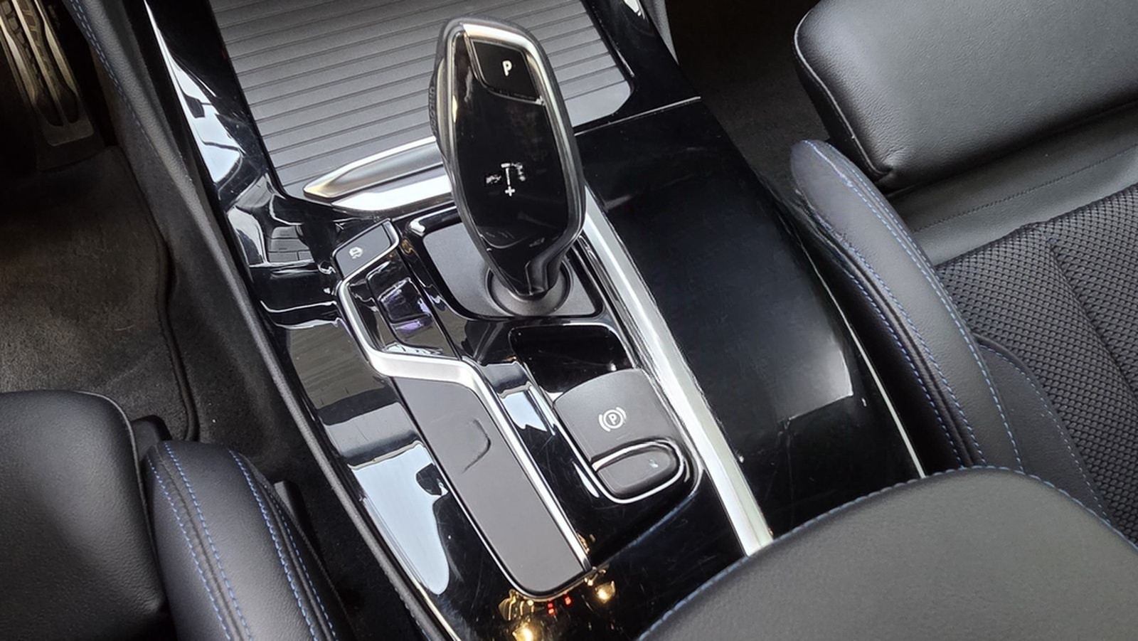 BMW X4 xDrive20d M Sport 20Zoll Kamera Hifi Keyless foto 11