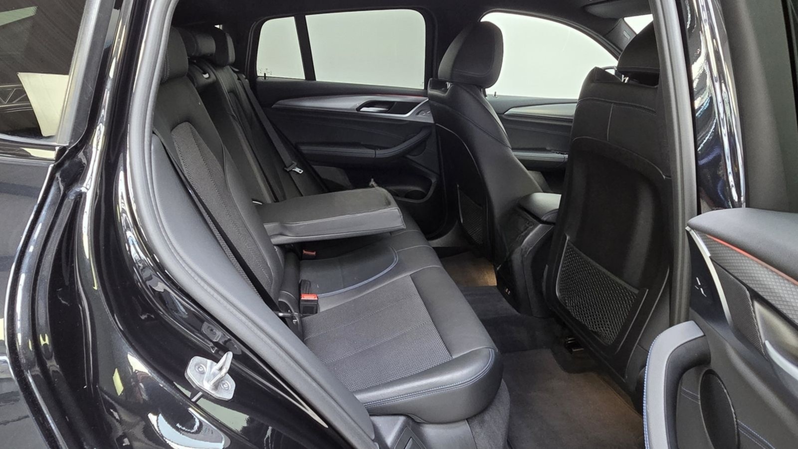 BMW X4 xDrive20d M Sport 20Zoll Kamera Hifi Keyless foto 21