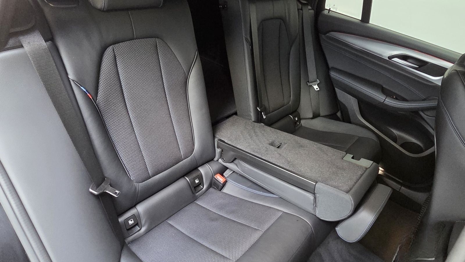BMW X4 xDrive20d M Sport 20Zoll Kamera Hifi Keyless foto 24
