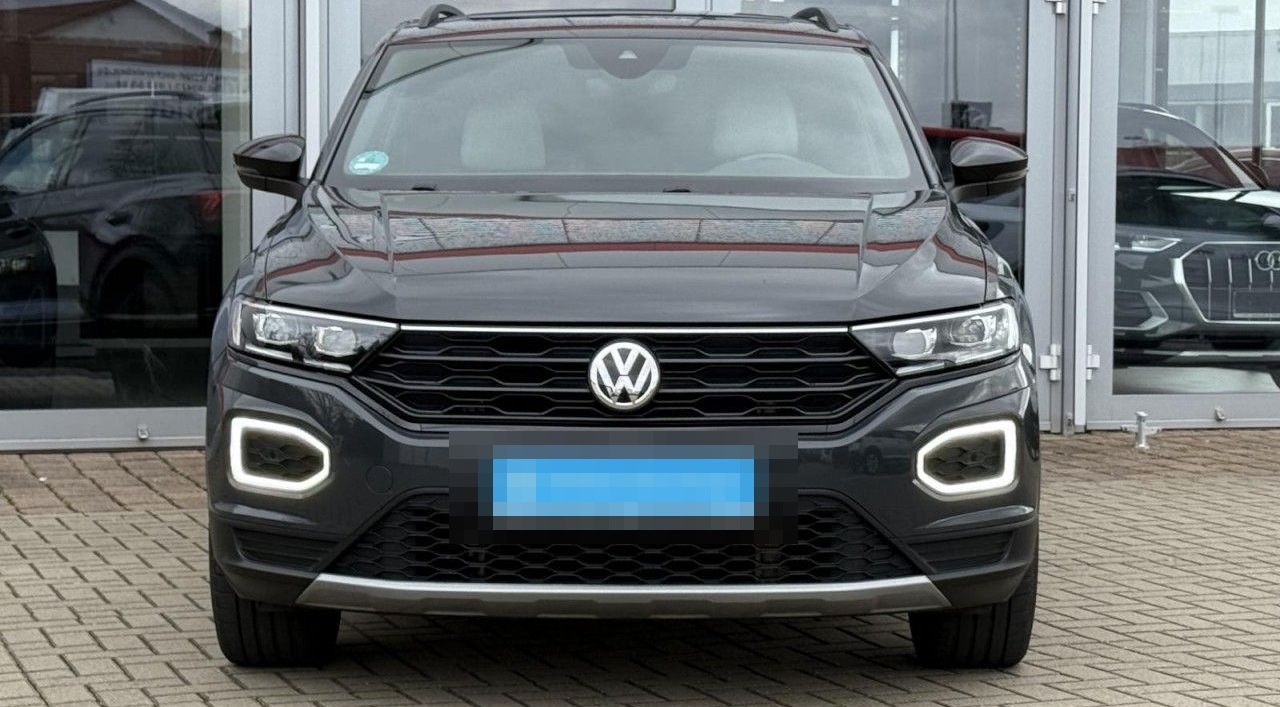 Volkswagen T-Roc Sport 1.5 TSI 6-Gang STHZ, LEDER, DACH, foto 4