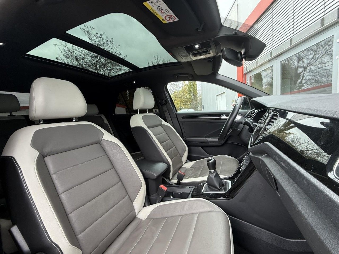Volkswagen T-Roc Sport 1.5 TSI 6-Gang STHZ, LEDER, DACH, foto 8