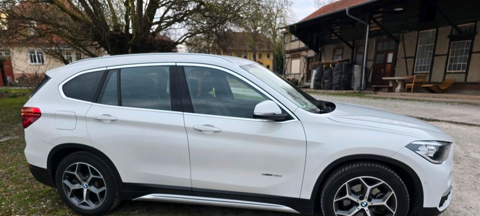 BMW X1 xDrive28i F84 foto 2