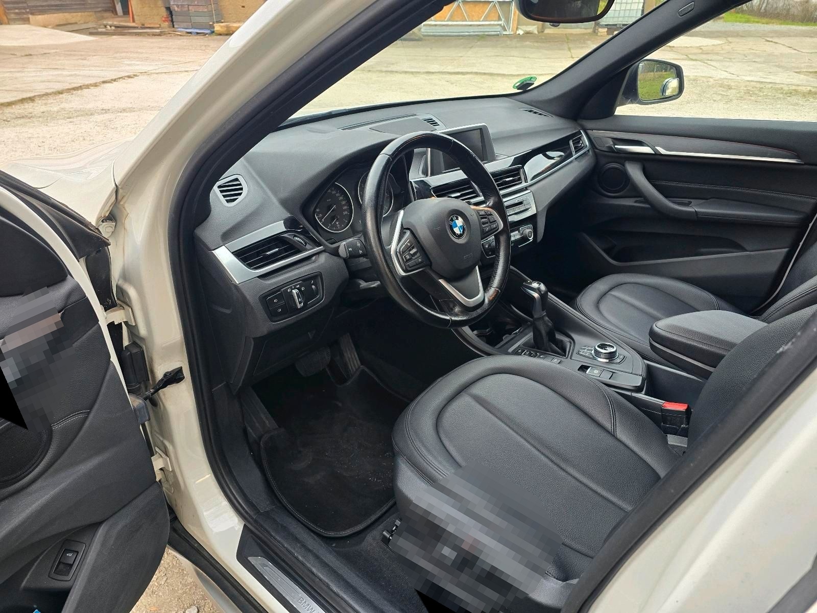 BMW X1 xDrive28i F84 foto 6