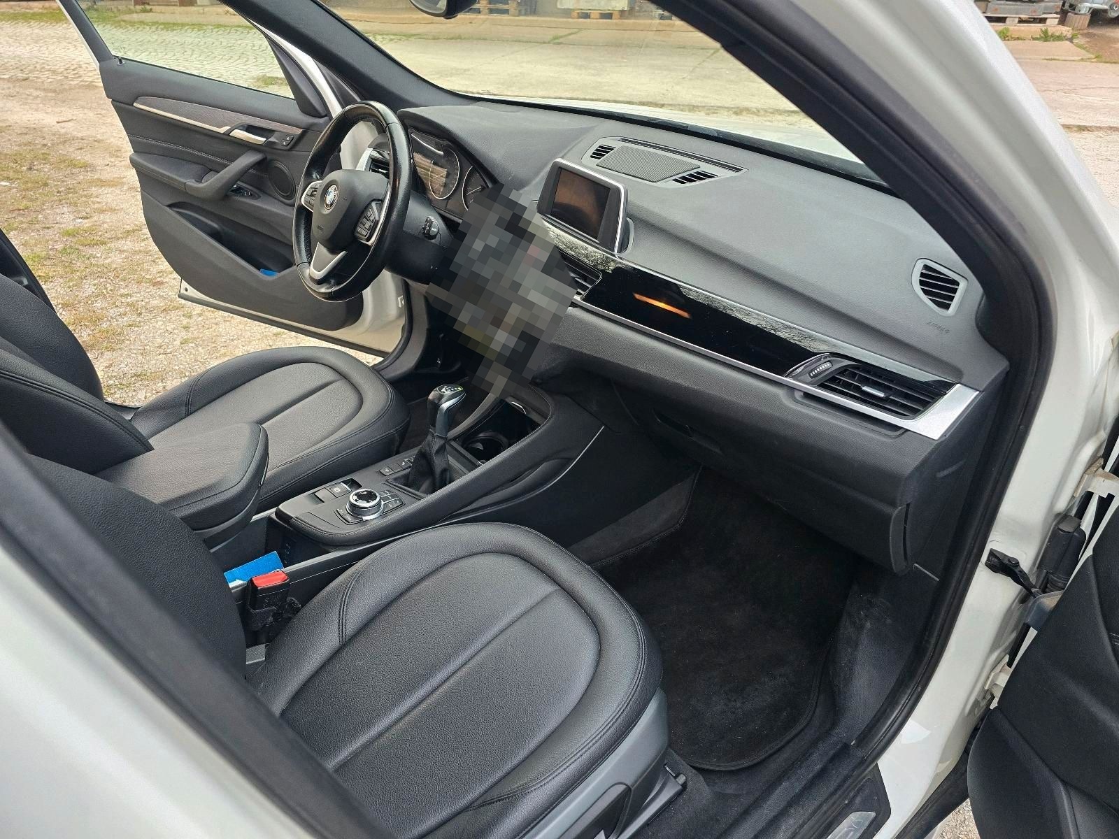 BMW X1 xDrive28i F84 foto 8