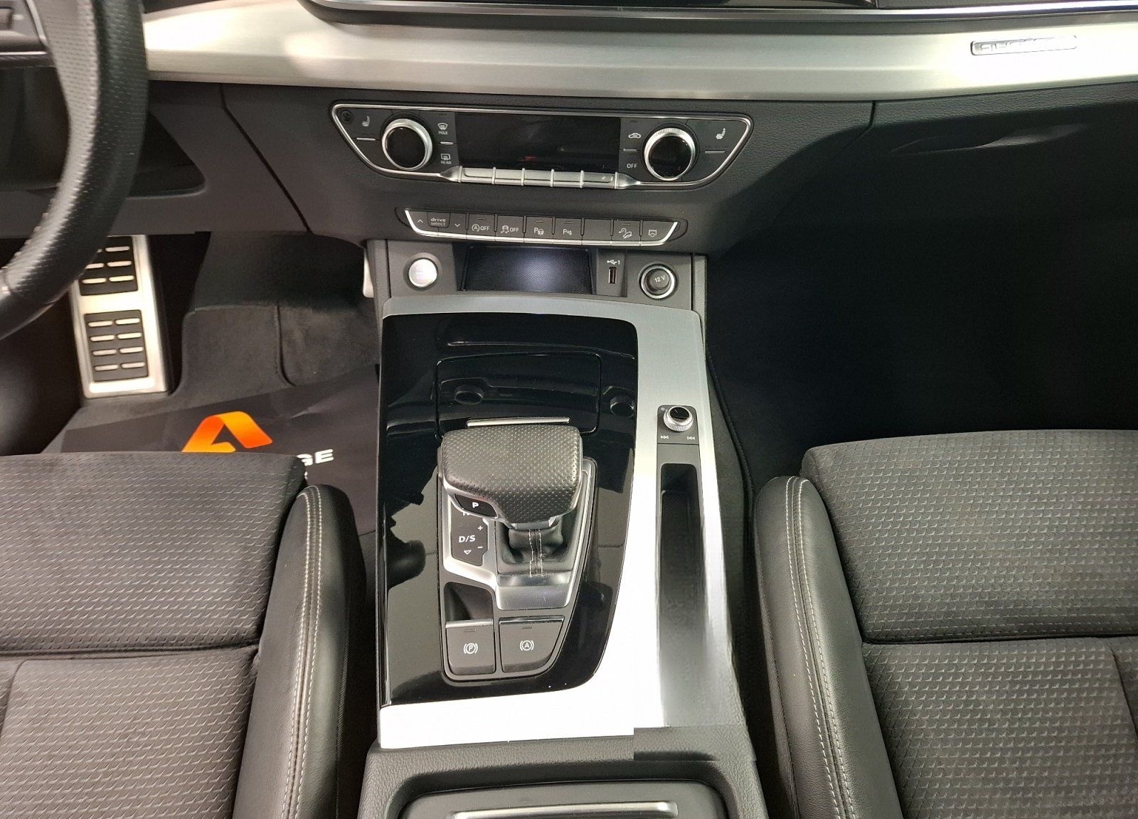 Audi Q5 50 3.0 TDI quattro S-Line 360 4xSHZ HUD STH foto 10