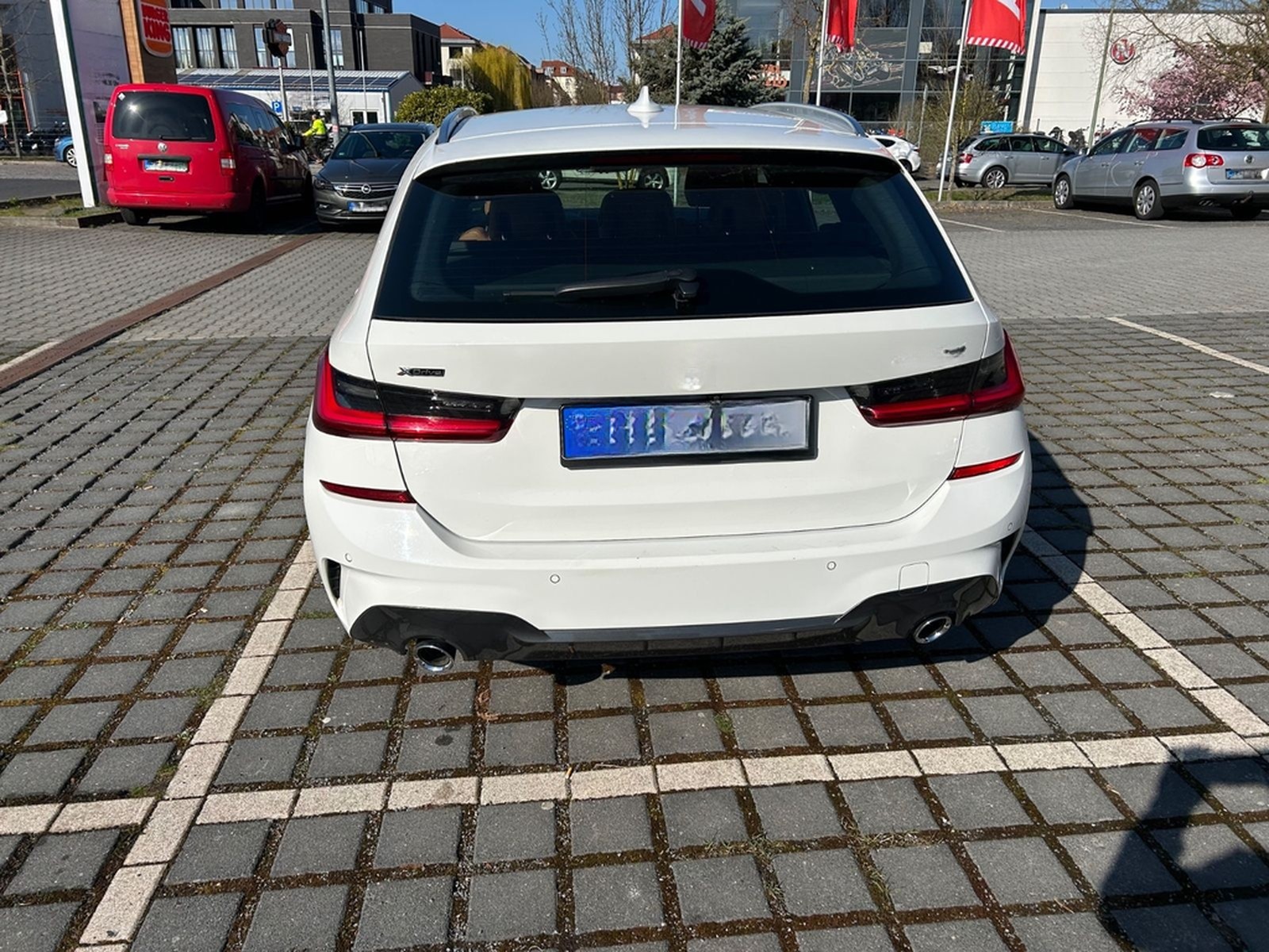 BMW 320d xDrive M Sport, 8fach,Standh,LRH, Vollausst foto 2