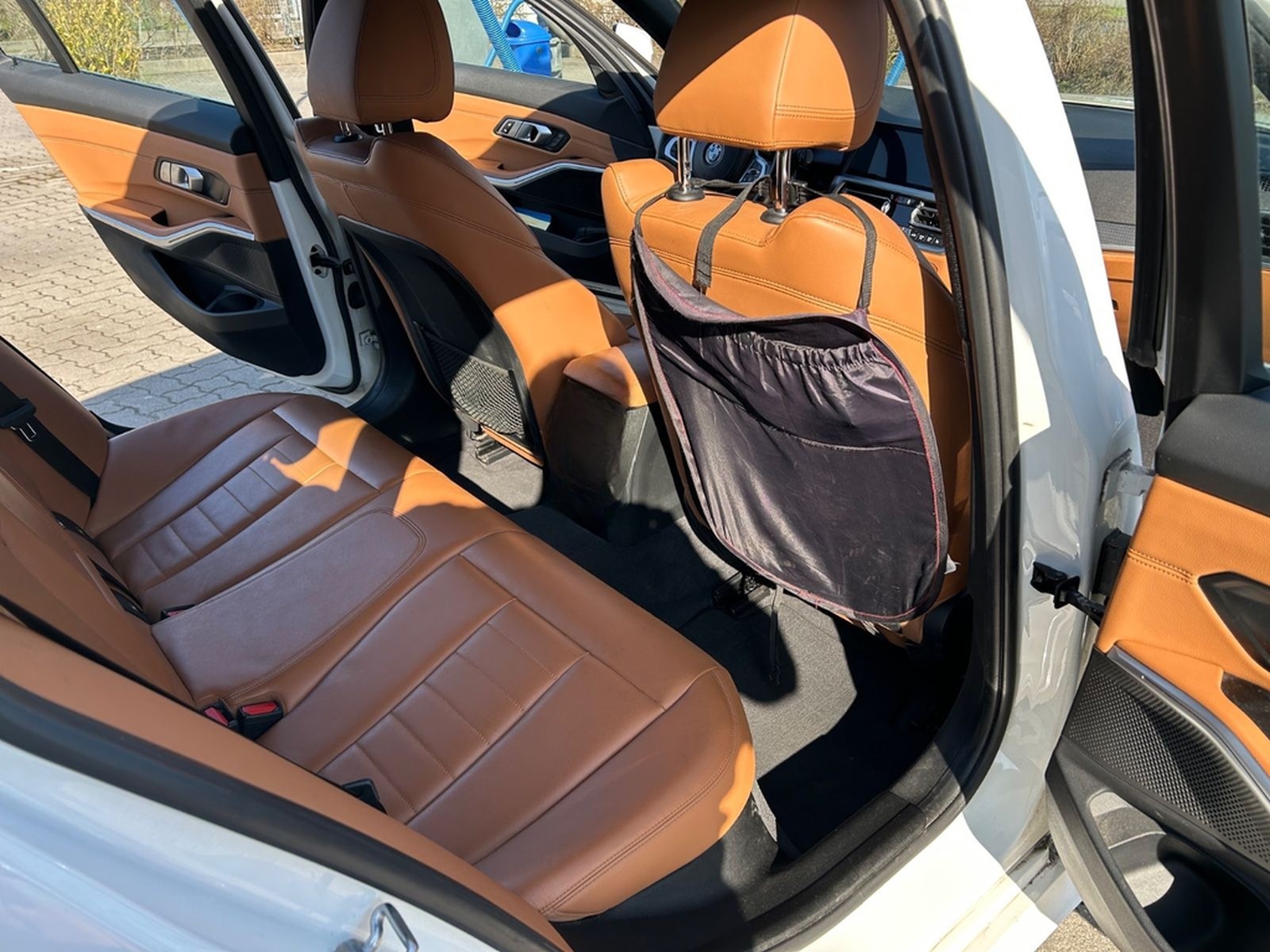 BMW 320d xDrive M Sport, 8fach,Standh,LRH, Vollausst foto 14