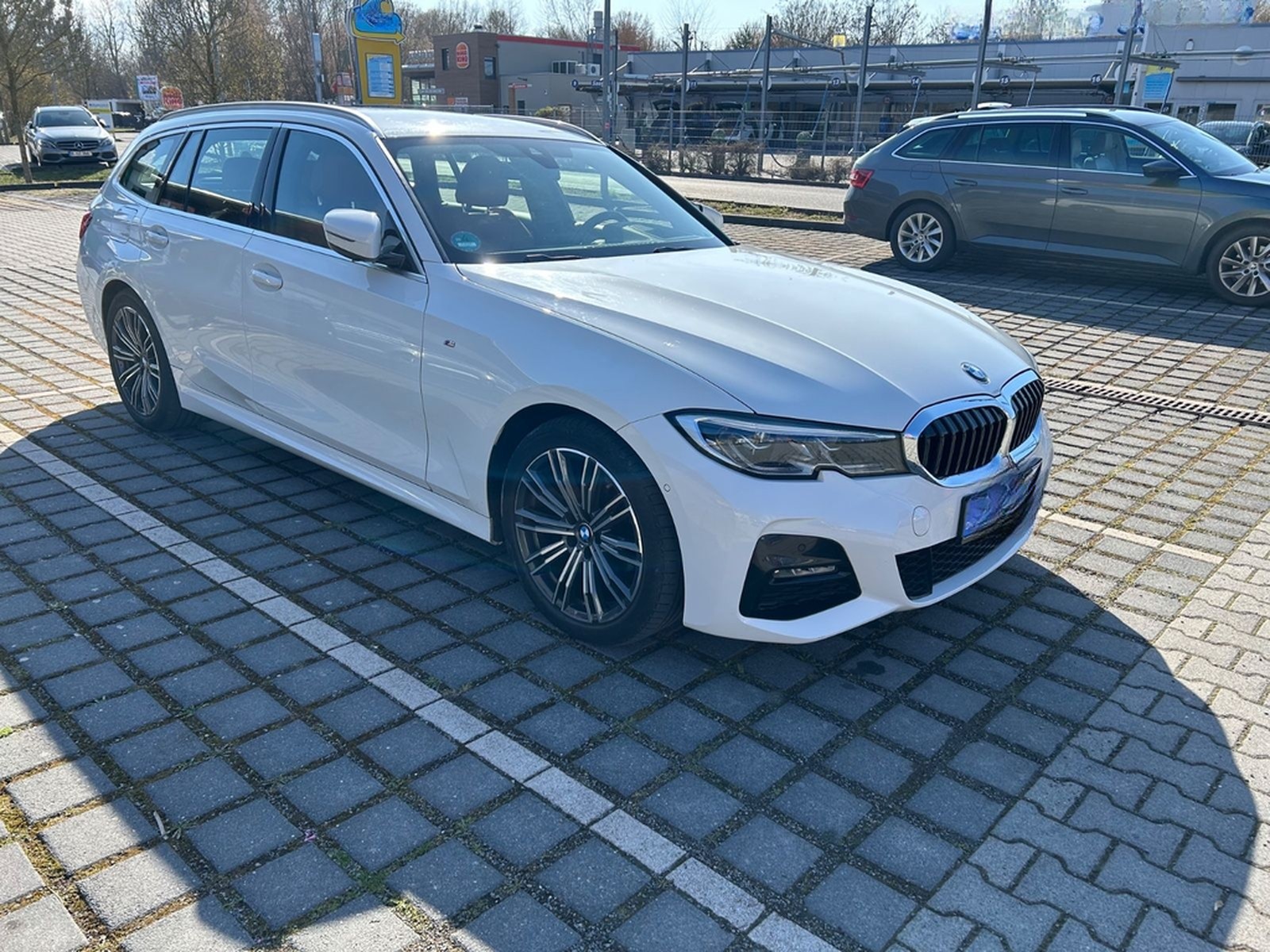 BMW 320d xDrive M Sport, 8fach,Standh,LRH, Vollausst foto 5