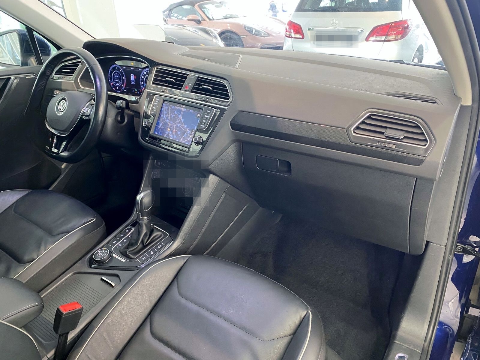 Volkswagen Tiguan 2.0 TDI 4M R-Line + Highline foto 11