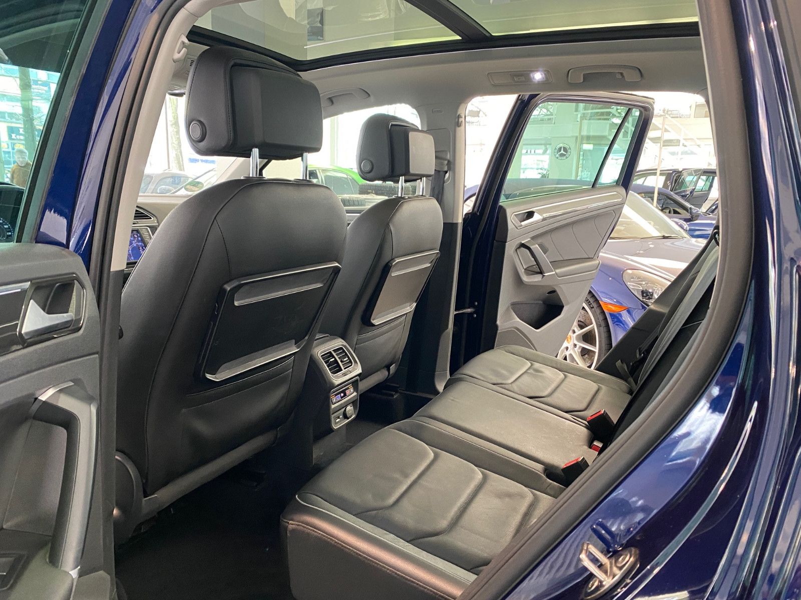 Volkswagen Tiguan 2.0 TDI 4M R-Line + Highline foto 13
