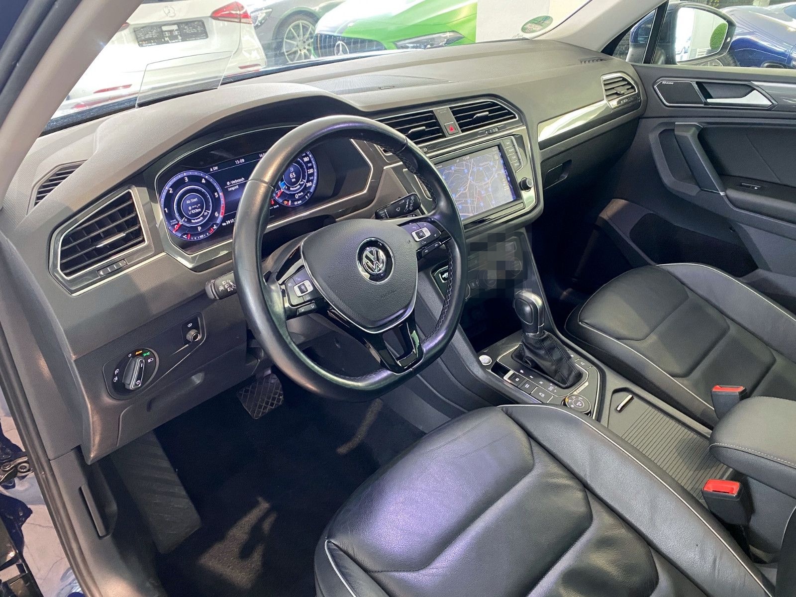 Volkswagen Tiguan 2.0 TDI 4M R-Line + Highline foto 7