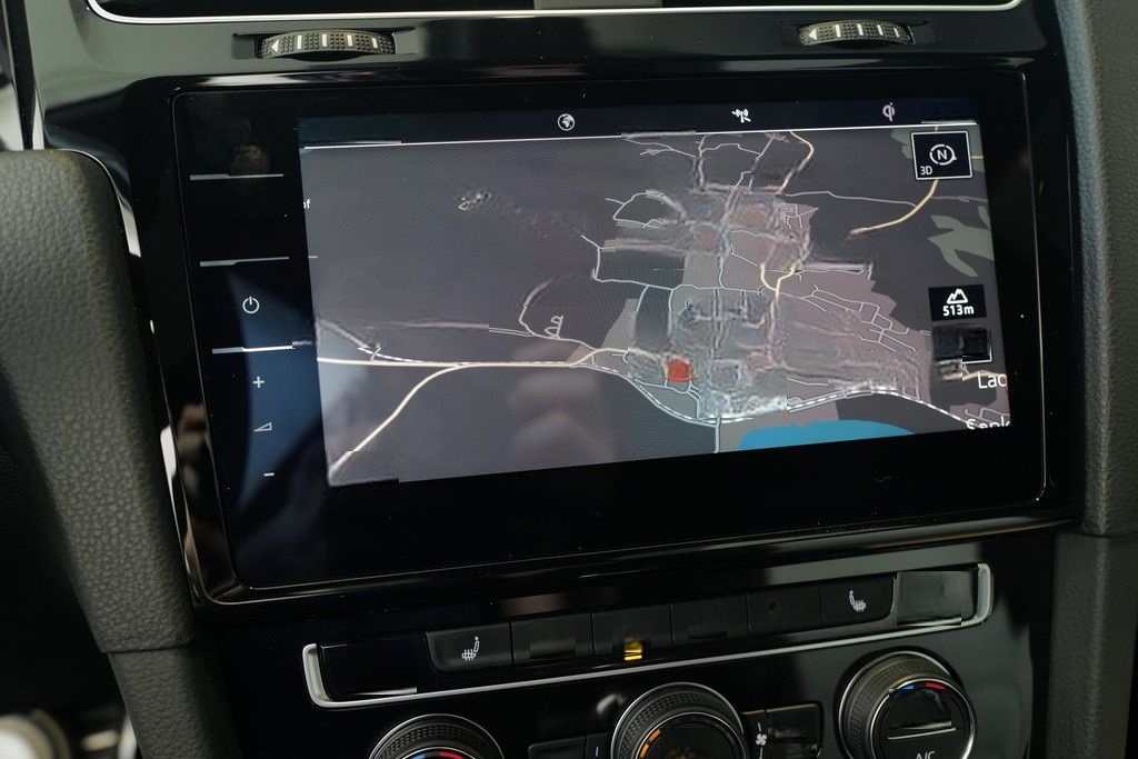 Volkswagen Golf VII R 2.0TSI DSG 4x4 DCC LED Pano DYNAUDIO  foto 13