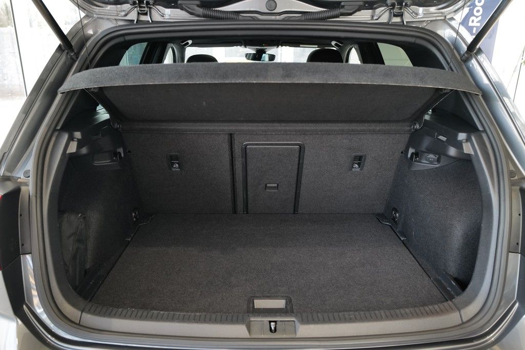 Volkswagen Golf VII R 2.0TSI DSG 4x4 DCC LED Pano DYNAUDIO  foto 24