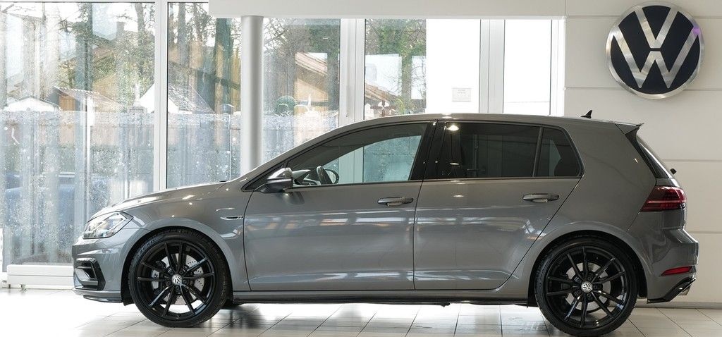 Volkswagen Golf VII R 2.0TSI DSG 4x4 DCC LED Pano DYNAUDIO  foto 5