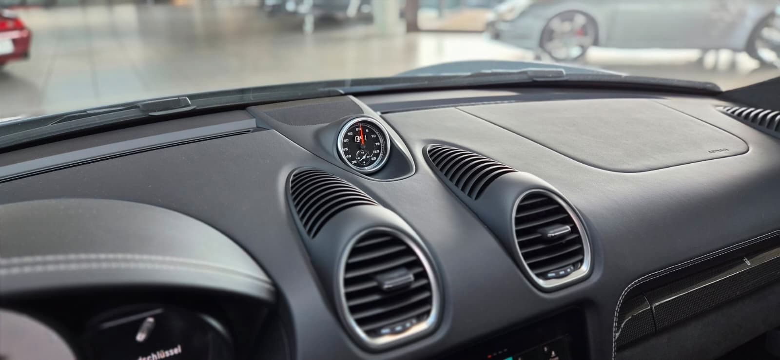 Porsche GTS 4.0 24TKM  ARKTIKGRAU APPROVED CARBON foto 16