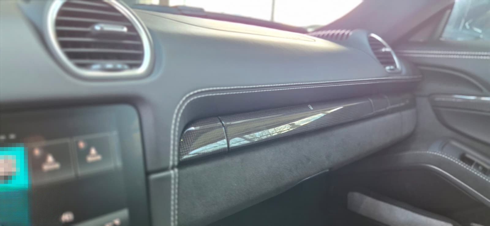 Porsche GTS 4.0 24TKM  ARKTIKGRAU APPROVED CARBON foto 17