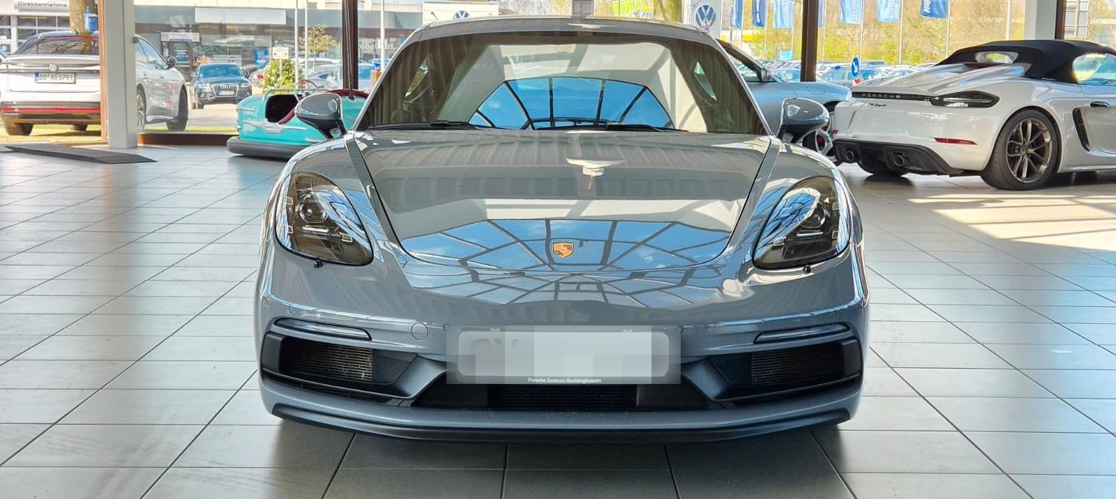 Porsche GTS 4.0 24TKM  ARKTIKGRAU APPROVED CARBON foto 4