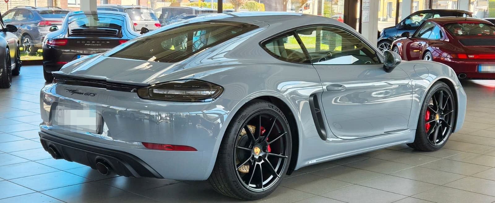 Porsche GTS 4.0 24TKM  ARKTIKGRAU APPROVED CARBON foto 5