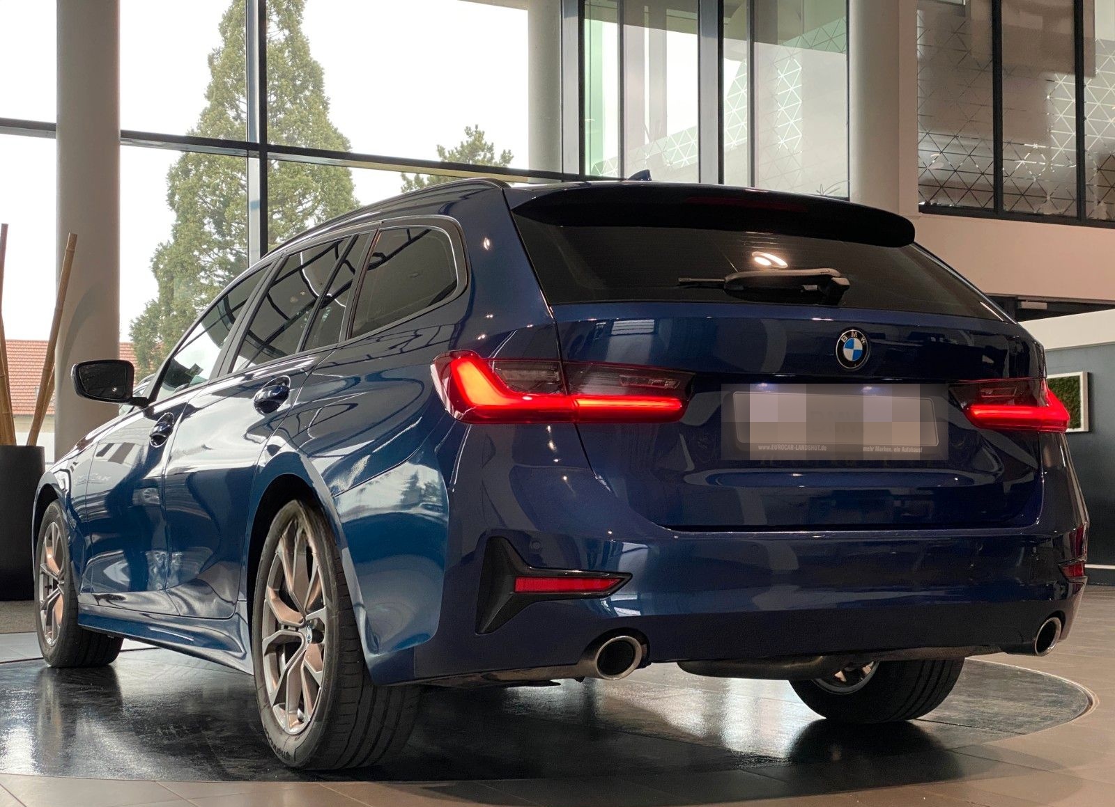 BMW 320d xDrive Advantage CockpitProf DrivingA. Shzg foto 3