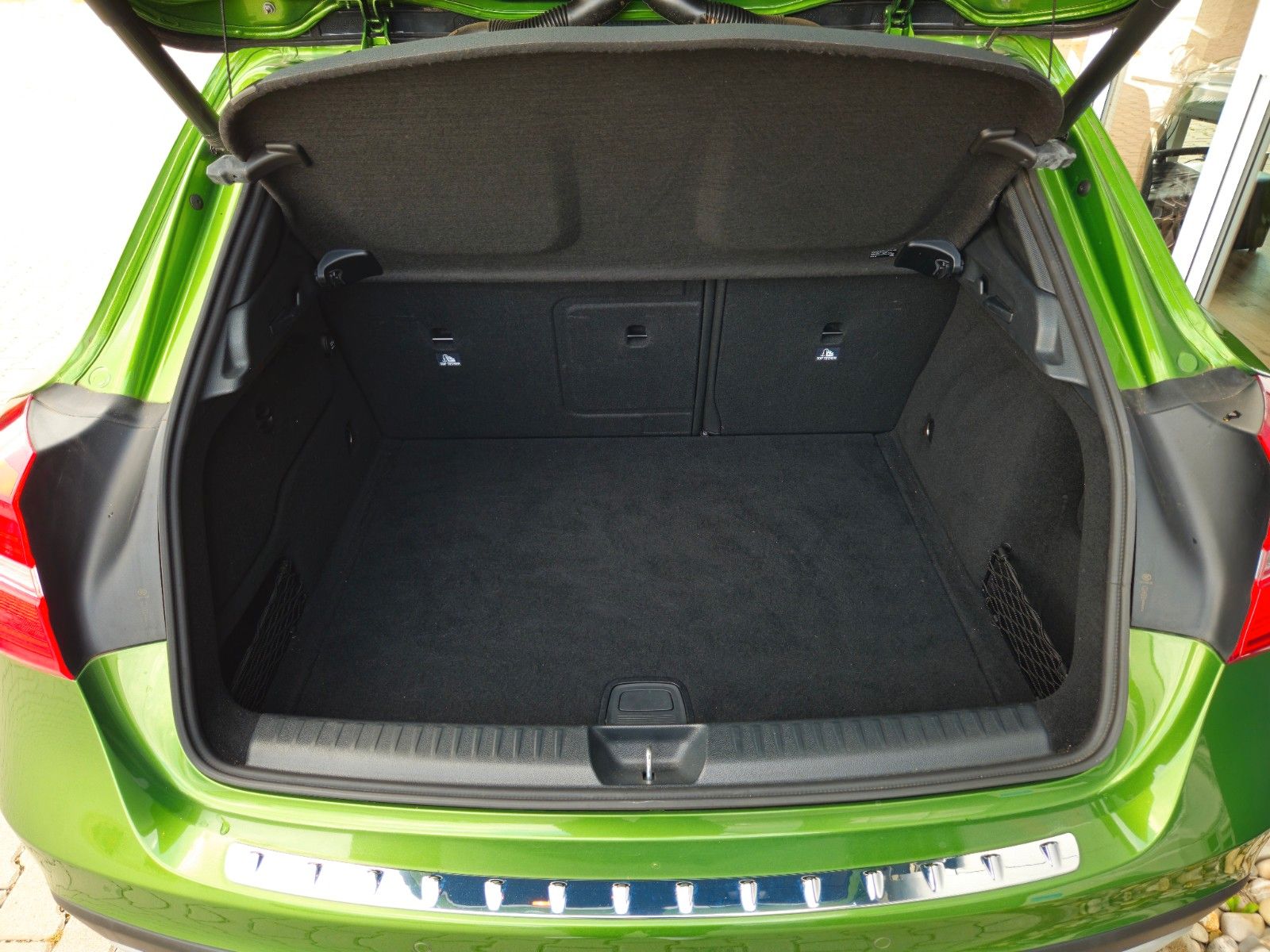 Mercedes-Benz GLA 220 CDI, Kamera, Keyless, CarPlay, 8x Räder foto 14