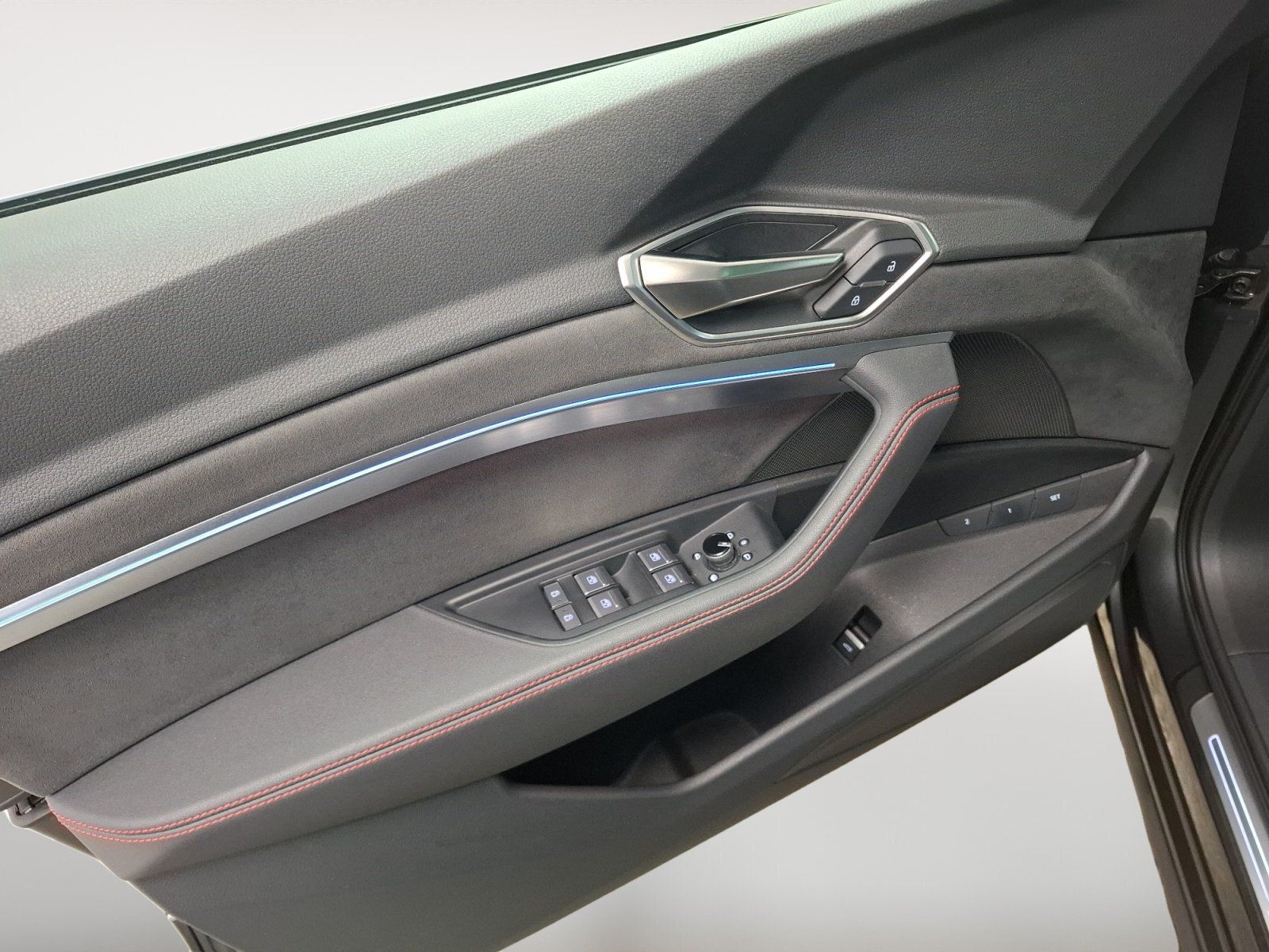Audi Q8 e-tron 50 quattro S-Line 360 ACC AHK Matrix foto 14