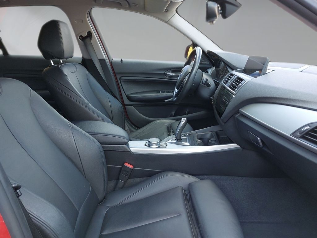 BMW 125i Aut Sport Line 2.Hd SHZ LHZ LED KAM CarPlay foto 4