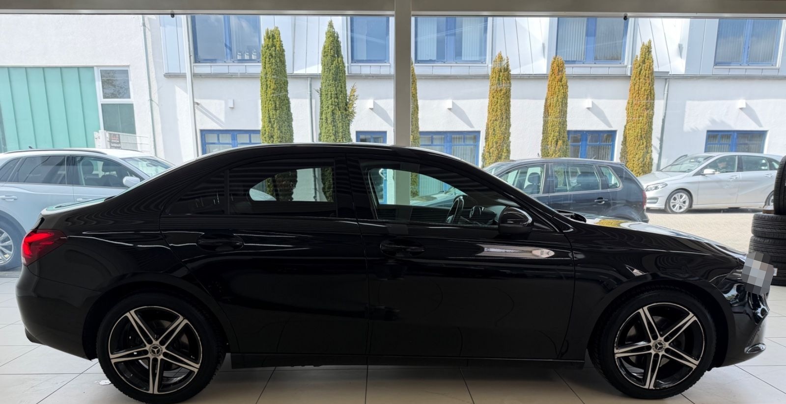 Mercedes-Benz A 200 A Limo Sport Night Navi Kam Ambi Fernle foto 4