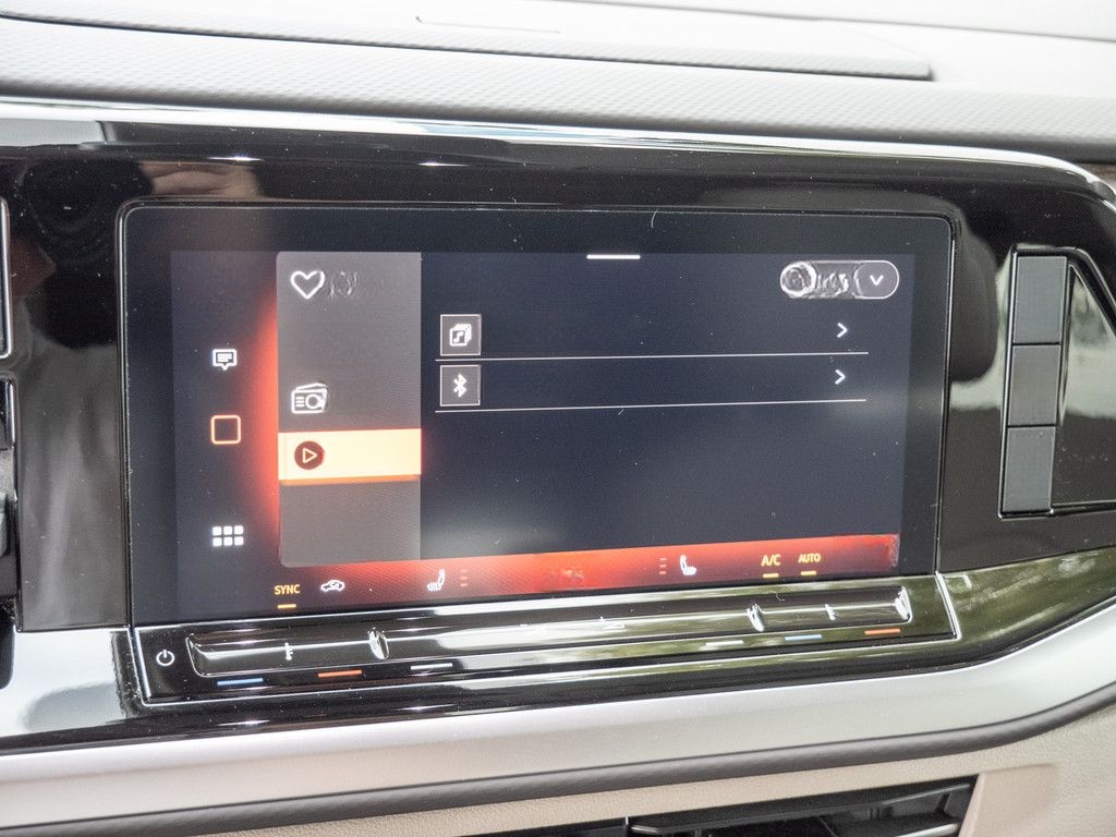 Volkswagen T7 Multivan 1.5TSI 4M DSG LR LED NAVI AHK ACC foto 13