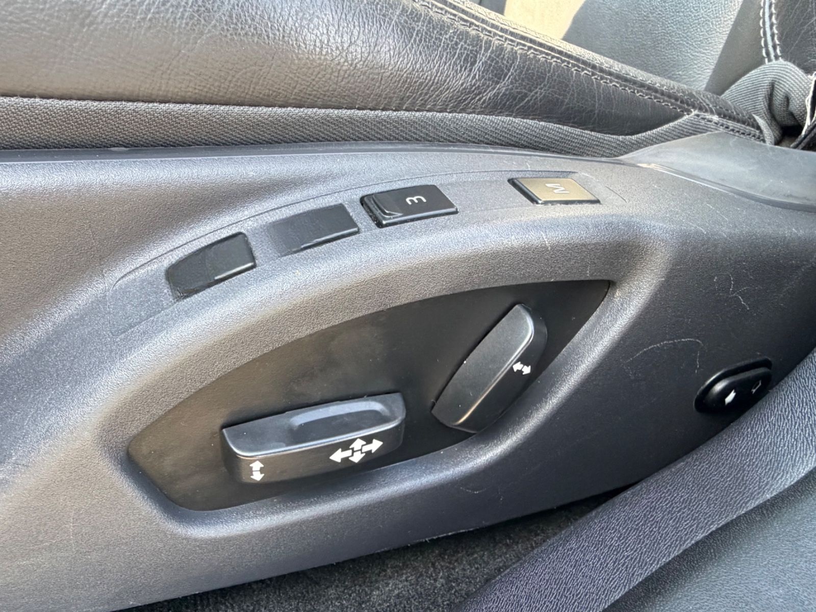 Volvo XC60 2.0d Momentum/Auto./Leder/Navi foto 19