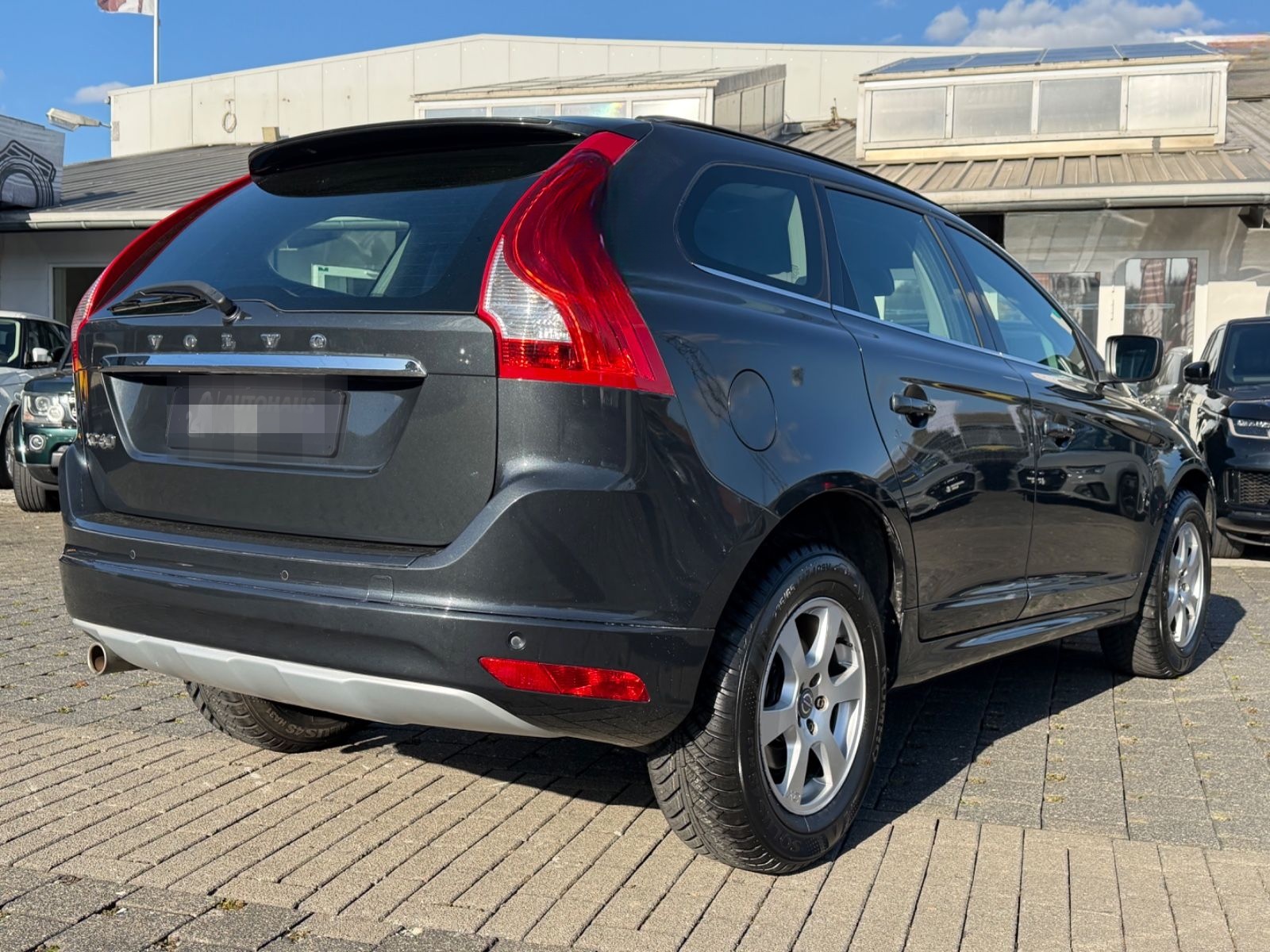 Volvo XC60 2.0d Momentum/Auto./Leder/Navi foto 5