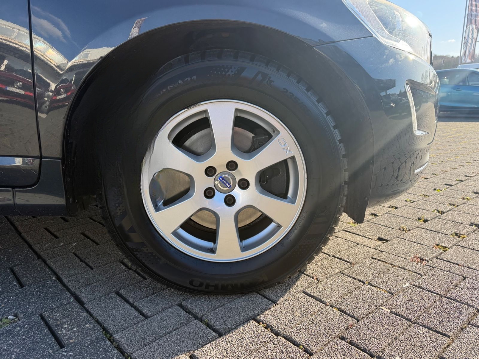 Volvo XC60 2.0d Momentum/Auto./Leder/Navi foto 10