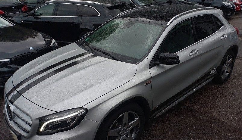 Mercedes-Benz GLA 250 GLA  2,0 Aut AMG Klima Leder Navi LMF18" foto 4