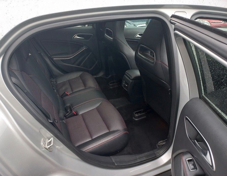 Mercedes-Benz GLA 250 GLA  2,0 Aut AMG Klima Leder Navi LMF18" foto 10
