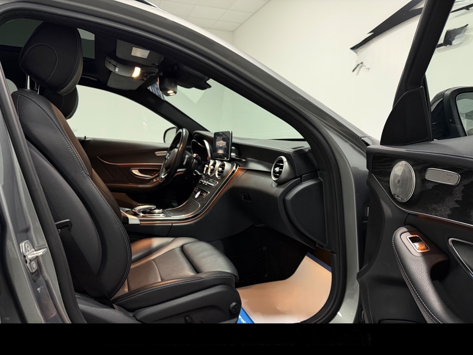Mercedes-Benz C 250 T d BLUETEC/AMG-LINE/PANO/KAMERA/LED/AHK/ foto 12