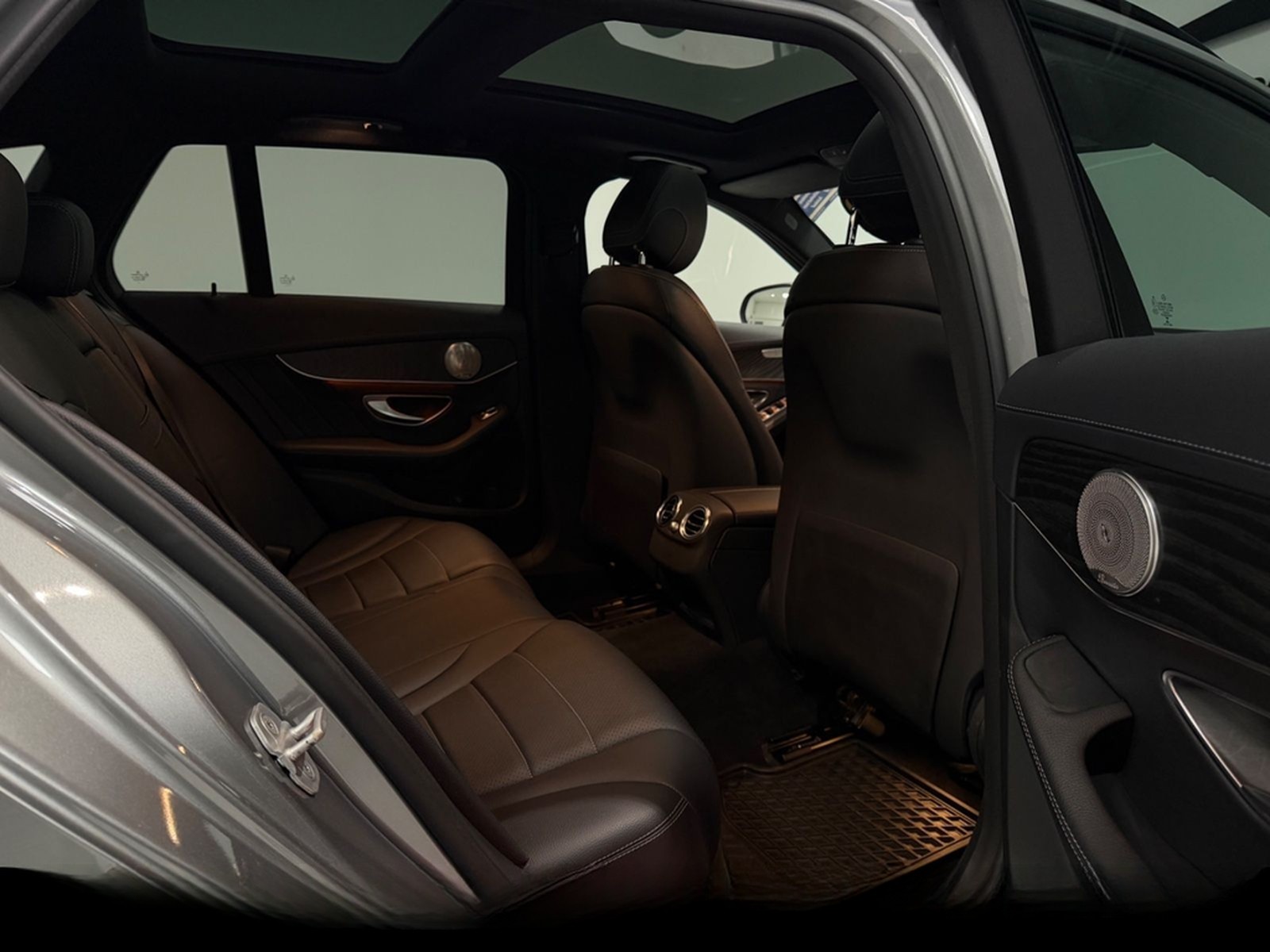 Mercedes-Benz C 250 T d BLUETEC/AMG-LINE/PANO/KAMERA/LED/AHK/ foto 14