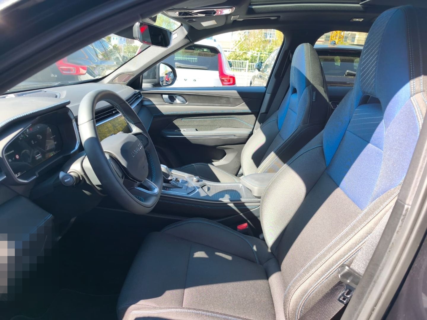 Lynk&Co 01 1.5 TD PHEV AHK El. Panodach Navi Digitales C foto 13