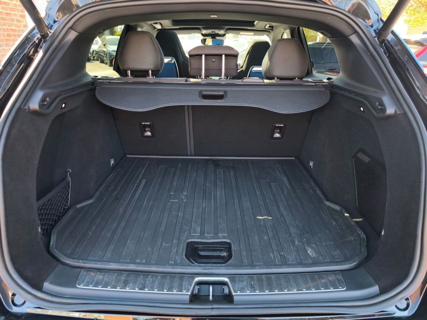 Lynk&Co 01 1.5 TD PHEV AHK El. Panodach Navi Digitales C foto 19