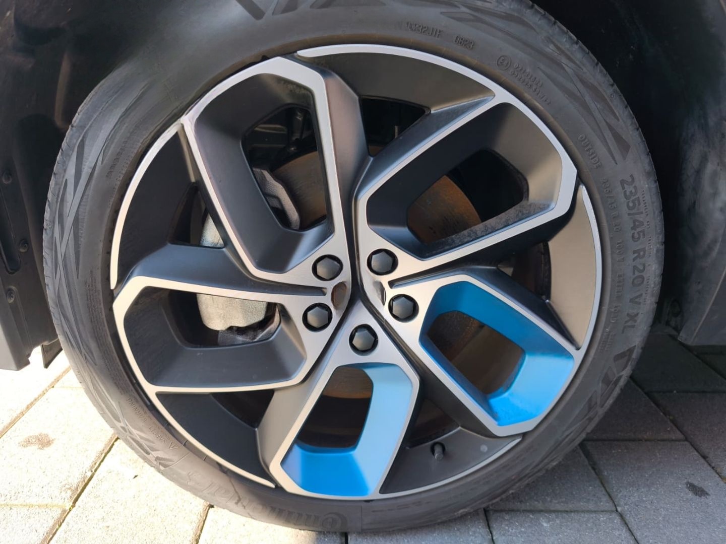 Lynk&Co 01 1.5 TD PHEV AHK El. Panodach Navi Digitales C foto 4