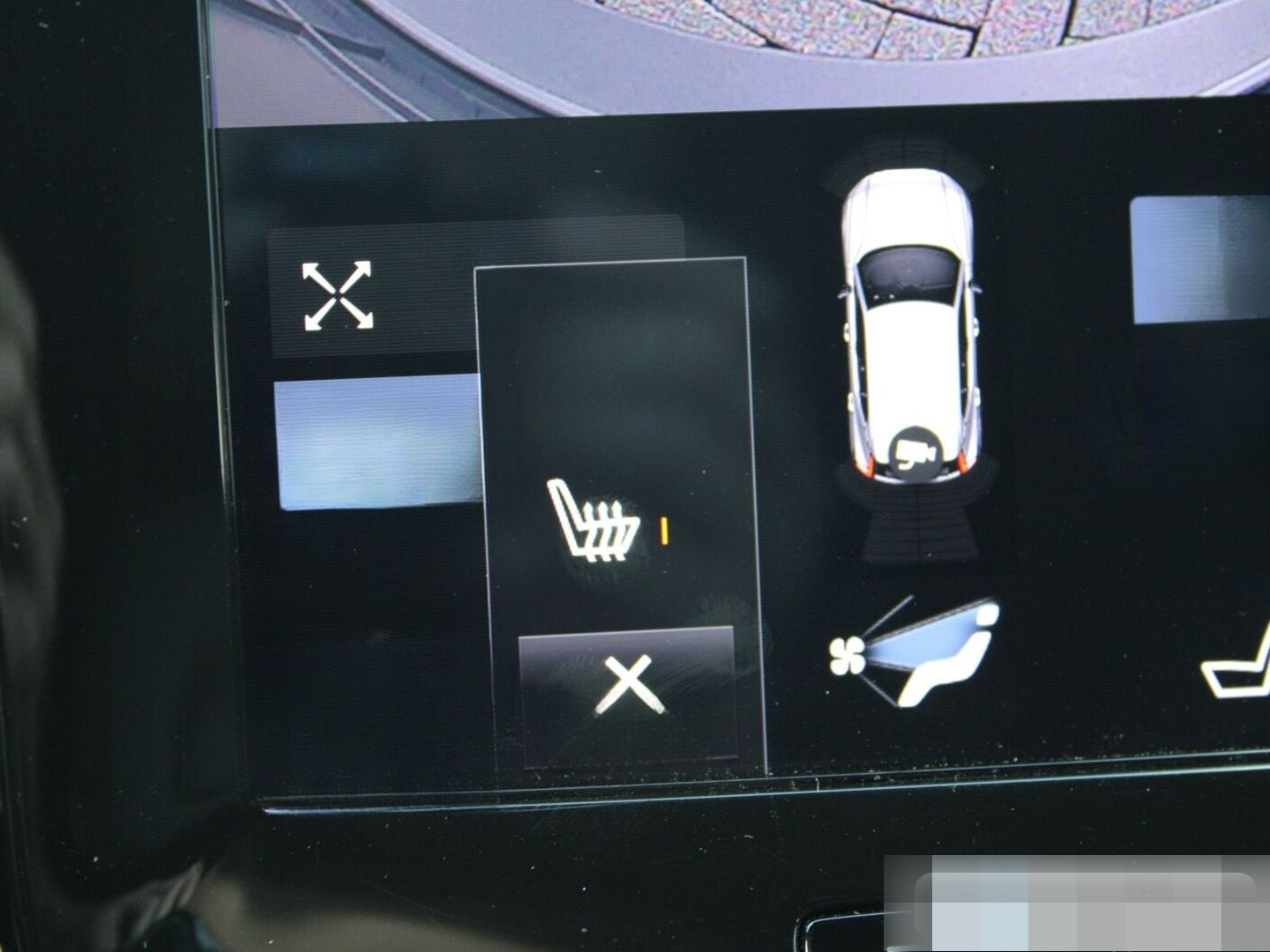 Volvo XC40 R Design 2WD ACC/LEDER/CAM/LHZ/BLIS/NAVI foto 11