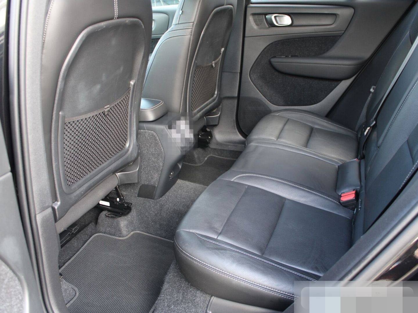 Volvo XC40 R Design 2WD ACC/LEDER/CAM/LHZ/BLIS/NAVI foto 22