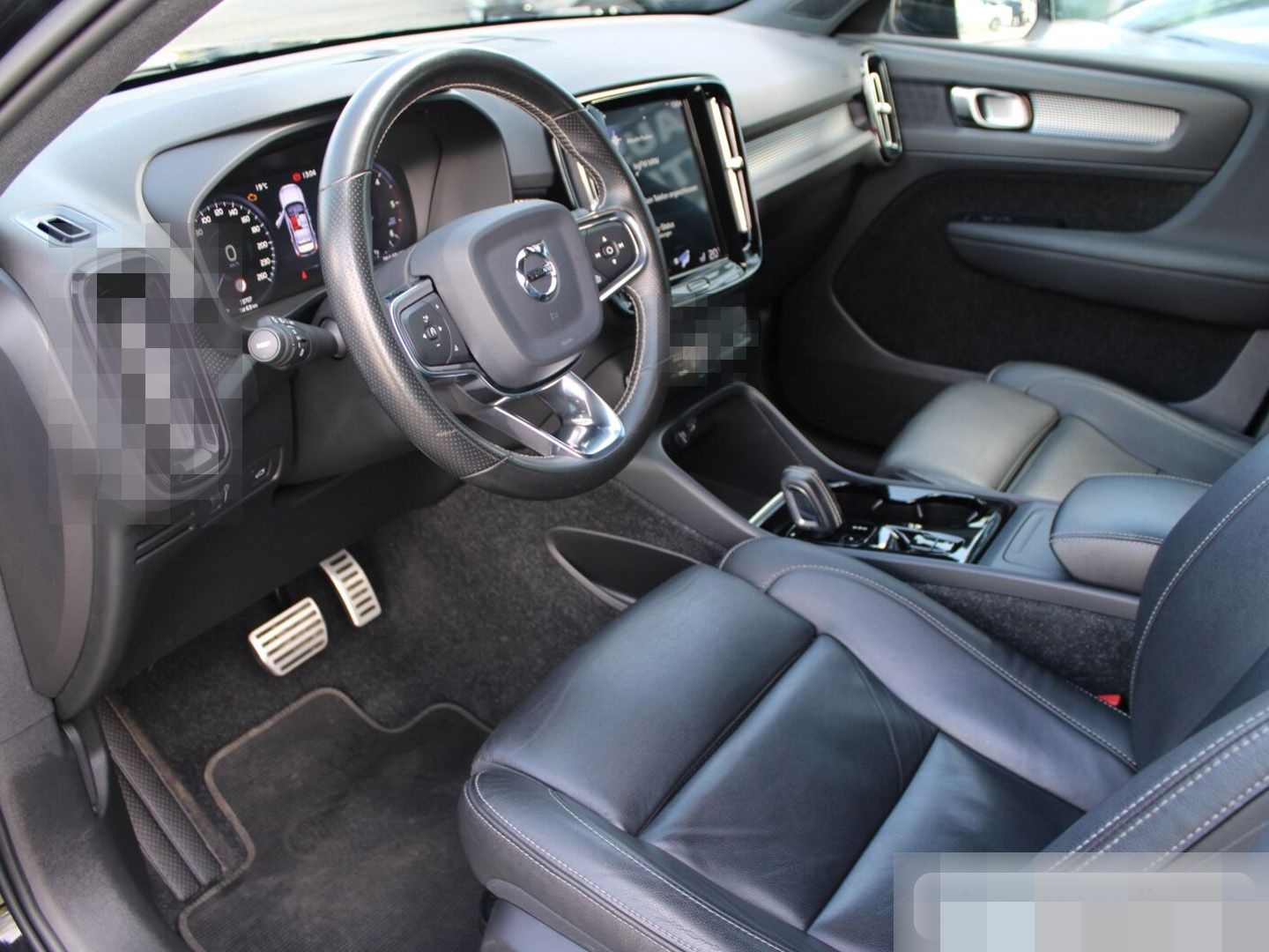 Volvo XC40 R Design 2WD ACC/LEDER/CAM/LHZ/BLIS/NAVI foto 4