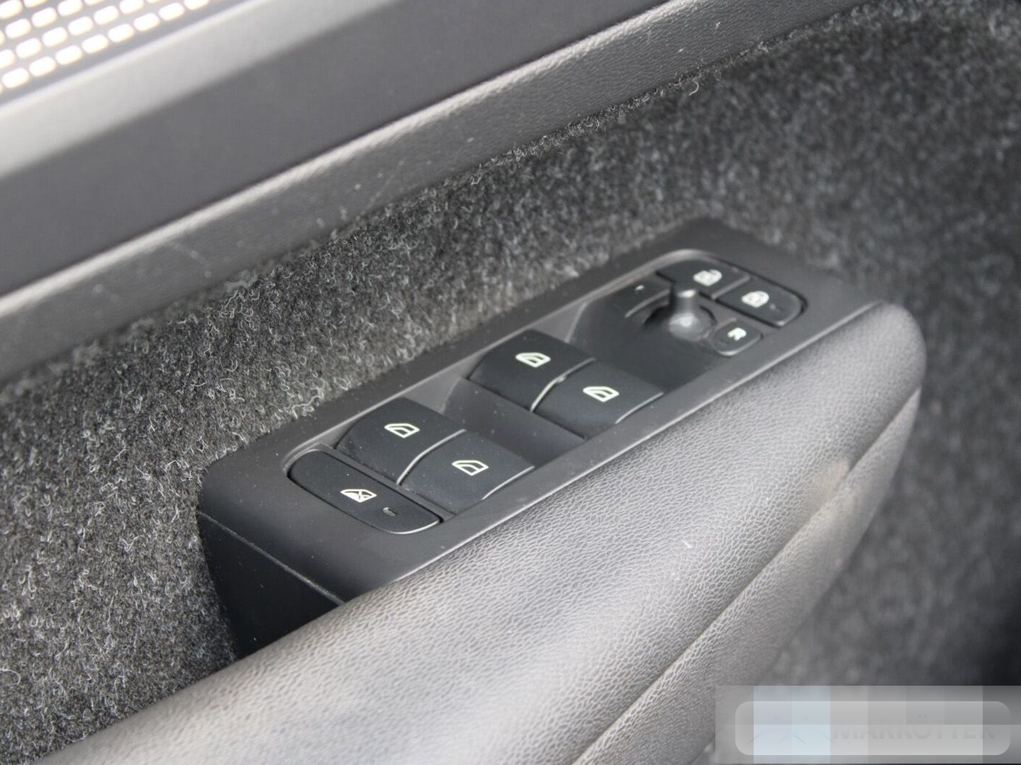 Volvo XC40 R Design 2WD ACC/LEDER/CAM/LHZ/BLIS/NAVI foto 5