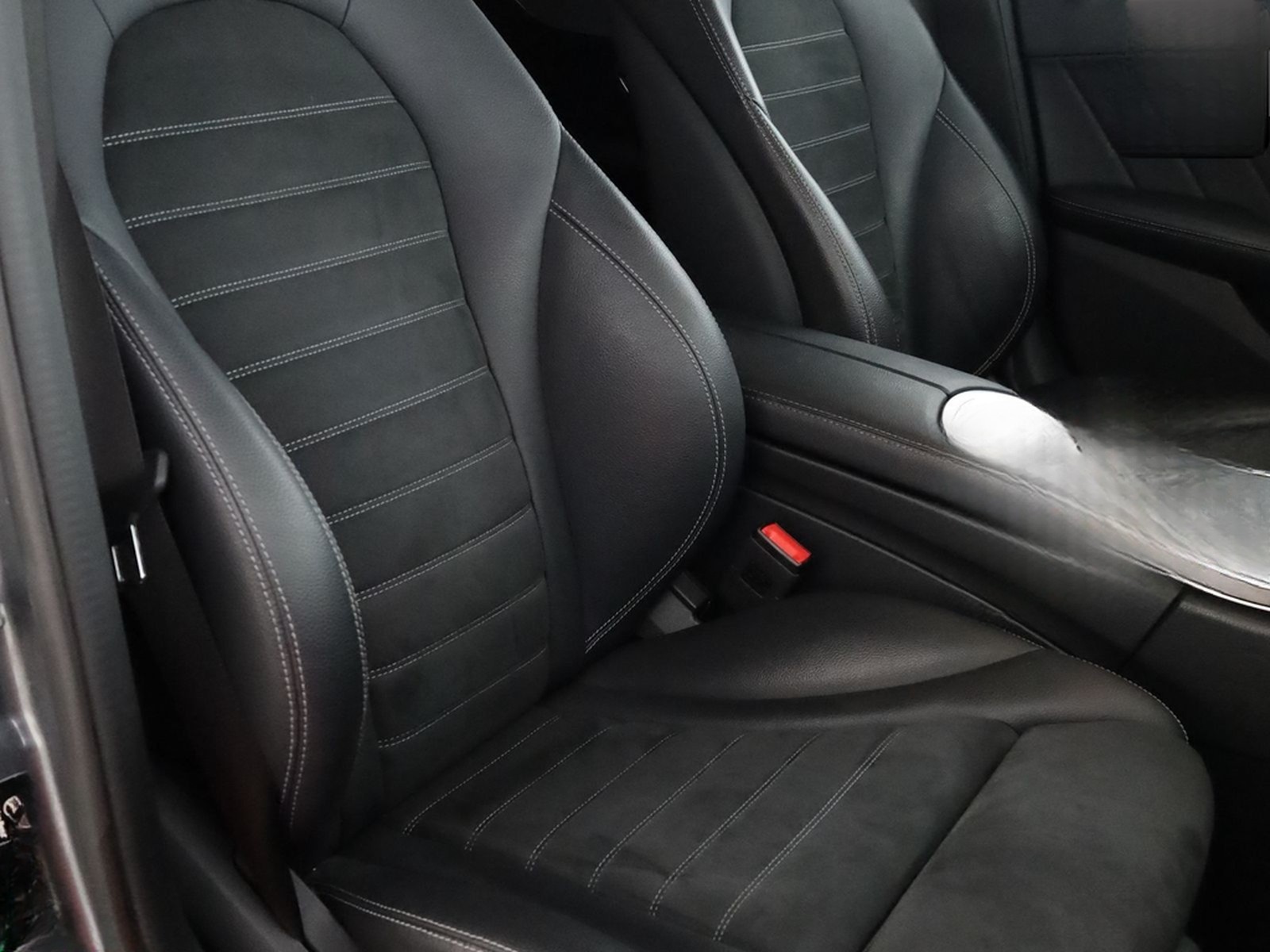 Mercedes-Benz C 200 T 3x AMG KAMERA,AHK,NAVI,AKT.PARKASSISTENT foto 11